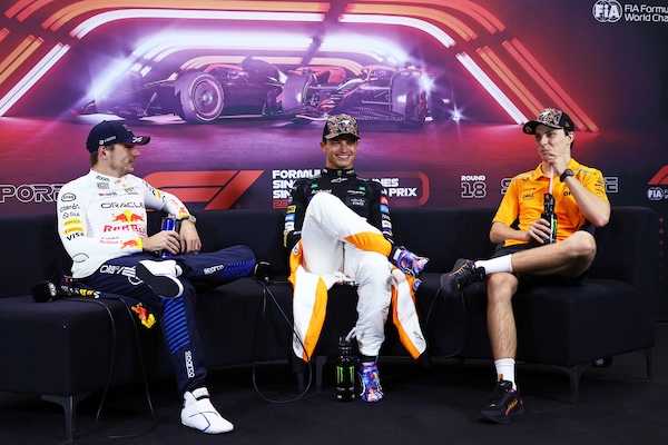 Verstappen promuove il duo McLaren: Piastri è un gran pilota