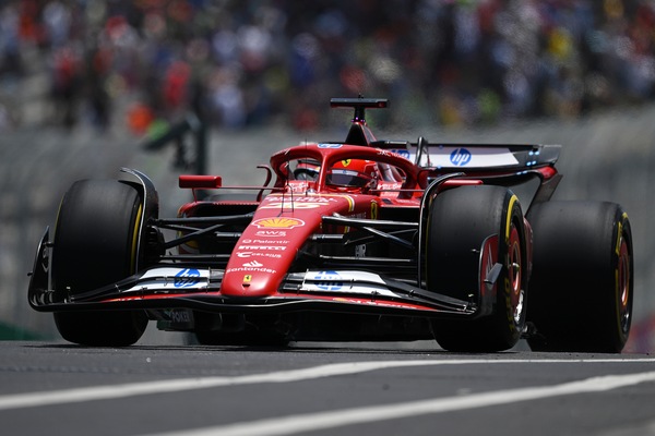 Vasseur: "Ferrari all'attacco, ma priorità al GP di domenica"