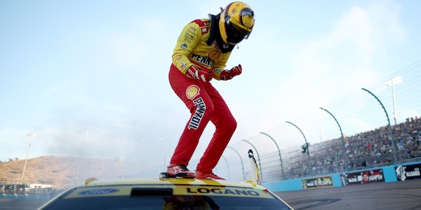 NASCAR: Logano campione, terzo titolo consecutivo per Penske
