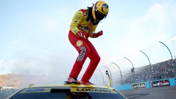 NASCAR: Logano campione, terzo titolo consecutivo per Penske