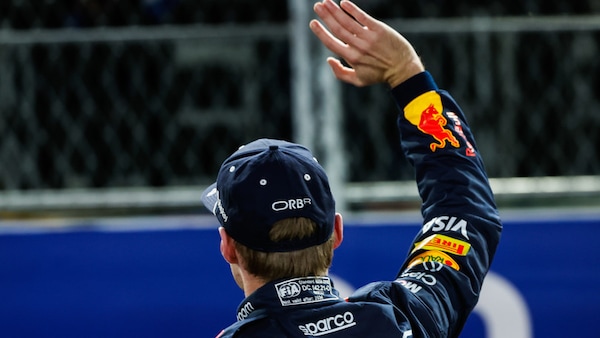 Verstappen vince il Mondiale 2024: "Fiero, sollevato e orgoglioso. Anno difficile, ma ho ancora fame"