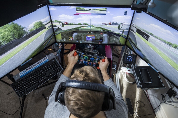 30 anni di Playstation: dagli anni '90 agli eSports con F1, Gran Turismo e gli altri