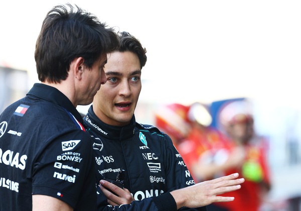 Russell-Verstappen, clima rovente: è aggressivo e violento