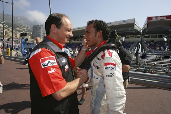 Hamilton e Vasseur, una "collaborazione" lunga 19 anni