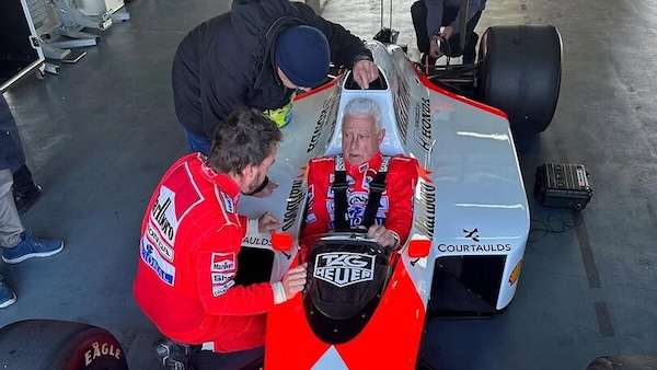 Buon Natale, papà: gli Alonso sulla McLaren di Senna