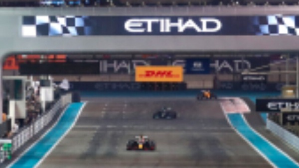 Verstappen: "Una nuova Abu Dhabi 2021? No: morirei d'infarto!"