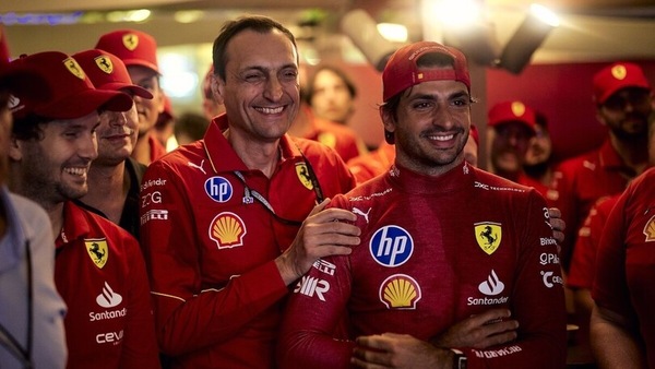 Sainz un pezzetto di storia Ferrari: sarà un ricordo indelebile