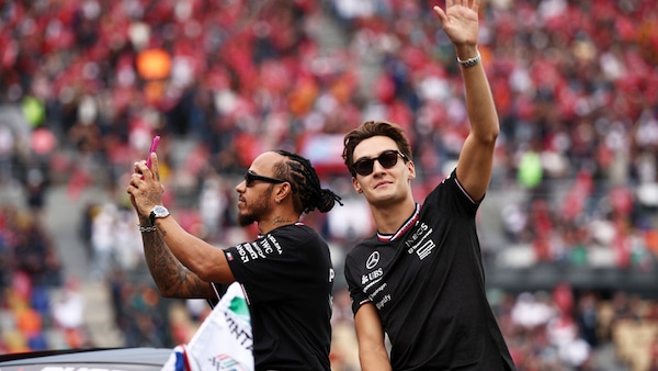 Hamilton ed i compagni di squadra: quella "tradizione" rotta da Russell