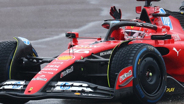 Ferrari a Fiorano, ecco Leclerc: gira anche lui, "osservando" Hamilton...