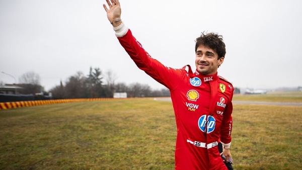 Test Ferrari, a Barcellona Leclerc in pista