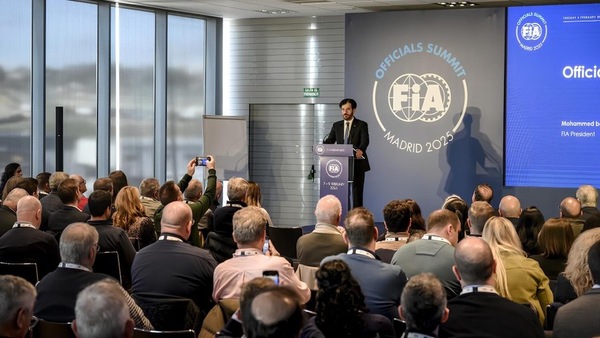 La FIA e le parolacce dei piloti: stop ai team radio?