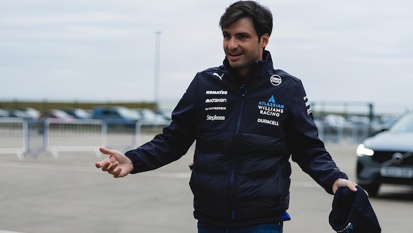 Sainz, primi giri ok. Albon: "Fermento in fabbrica con l'arrivo di Carlos"