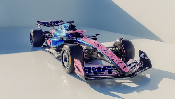 Nuova Alpine A525: il rosa-blu di Briatore, Gasly e Doohan