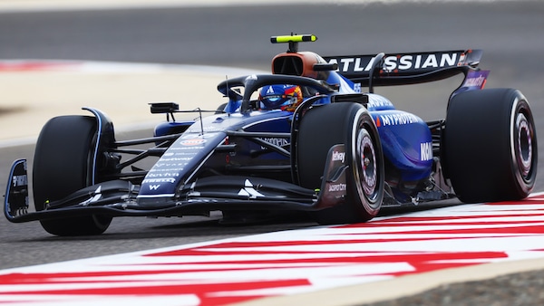 Sainz: McLaren è la favorita, il long run? Ci si può nascondere