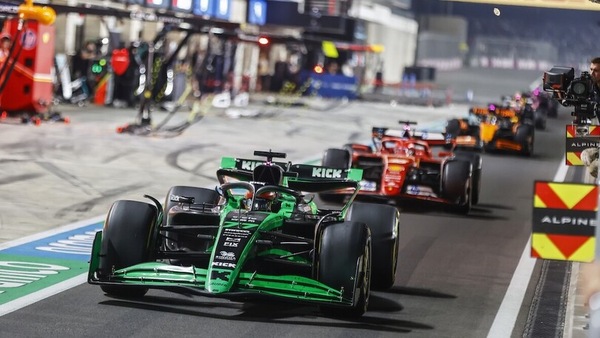 Regolamento sportivo, le novità per il via dai box e stop immediato in caso di danni