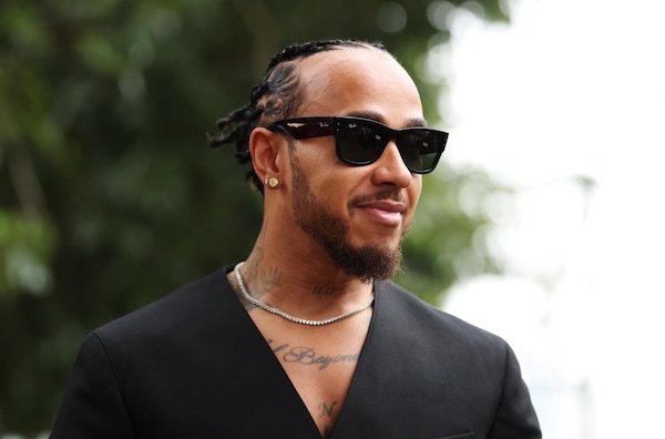 Hamilton: "Che disagio agli inizi in F1: non ero me stesso con l'abbigliamento"