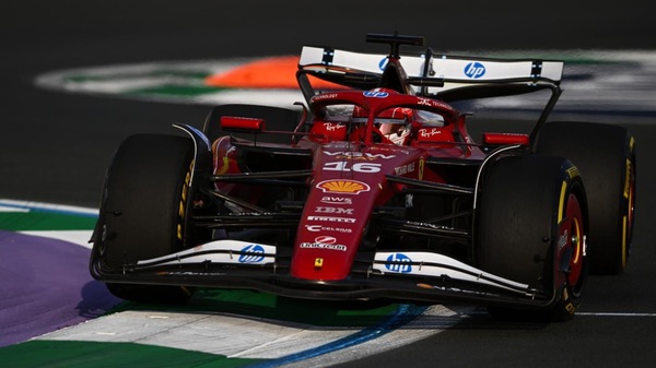 GP Arabia Saudita, venerdì Ferrari: Leclerc non perde la fiducia, Hamilton in cerca di bilanciamento