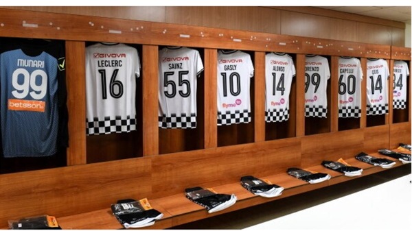 Leclerc, Sainz e tanti altri piloti di F1 scendono in campo a Monte Carlo