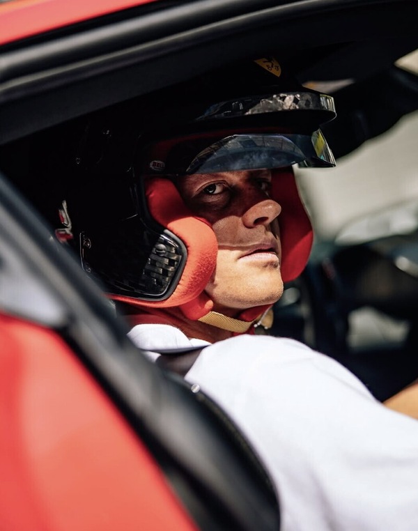 Sinner tra sogni e motori: "Volevo correre in F1" ma il destino lo ha portato in campo