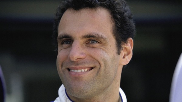 La bandiera che non sventolò mai: Ratzenberger, Senna e il weekend che cambiò la F1