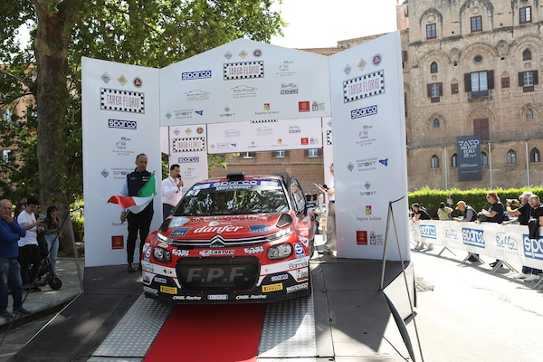 Sfida per la vittoria a quattro al Targa Florio dove parte anche il Trofeo Lancia