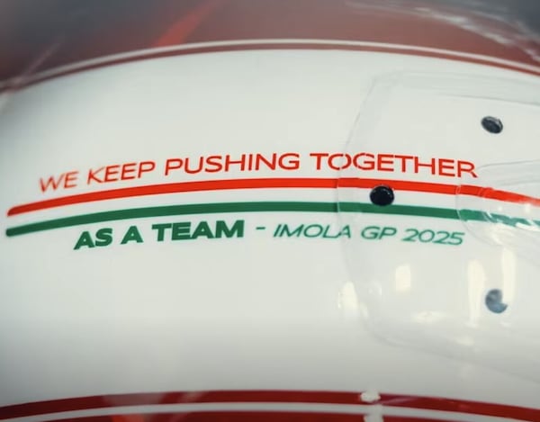 Ferrari, doppia eliminazione a Imola. Leclerc: "Dobbiamo solo chiedere scusa ai tifosi"