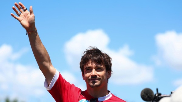 Leclerc debutta nella moda con Ferrari Style