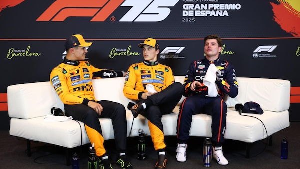 GP Spagna: McLaren in prima fila, Max 3°. Ferrari insegue
