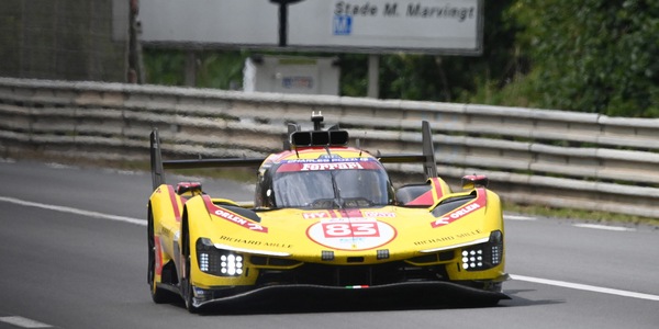 Dopo due ore e dieci una Ferrari per la prima volta in testa all’assoluta nel 2025
