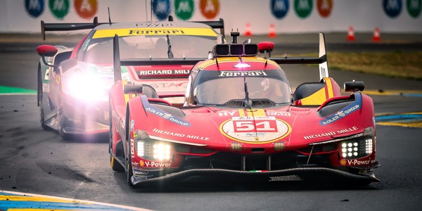 Le Ferrari spingono, la Porsche insegue