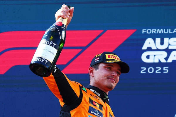 Norris vince in Austria, è doppietta McLaren, Leclerc arriva terzo