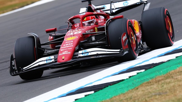 Leclerc, arrabbiato e misterioso: "Non sto facendo bene in qualifica, ma c'è un problema e sappiamo qual è"