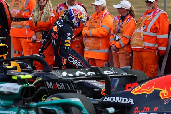 Verstappen, parole che sanno di resa: tra ritardo cronometrico e di classifica, per Red Bull è tempo di decidere