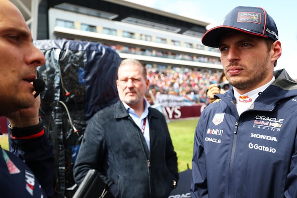 Button: Mercedes, prendi Max accanto a Russell