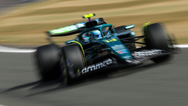 Alonso su Newey: "Ha prospettive ben oltre l'aerodinamica, tutti impariamo qualcosa da lui"