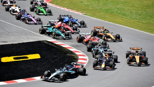 Formula 1, un freno alle proteste temerarie: in arrivo una tassa superiore