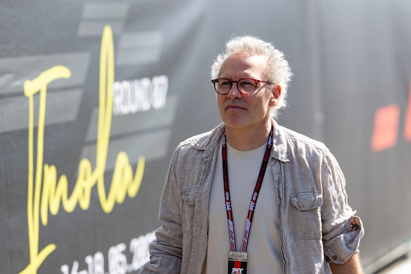 Jacques Villeneuve: "Preferisco Alonso, Hamilton ha troppi down ed è troppo tempo che non lotta duramente"