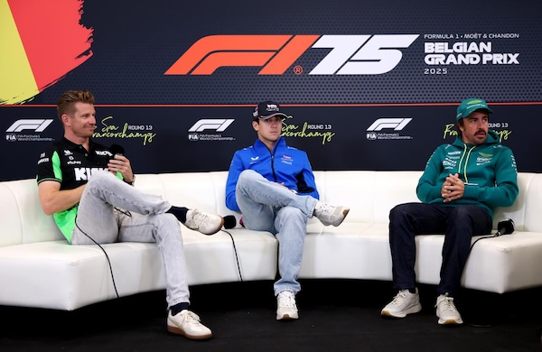 Aston Martin, aggiornamenti a Spa. Alonso: “Pensiamo al 2026”