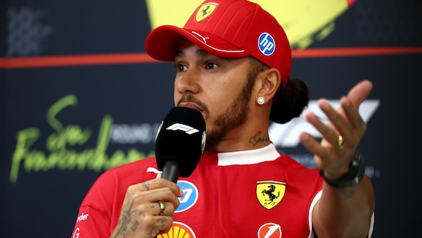 Hamilton: più della sospensione conta il lavoro in corso sulla Ferrari del 2026