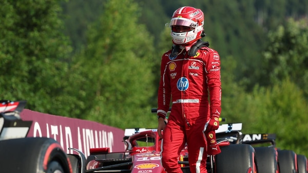 Leclerc soddisfatto a metà: "Ferrari migliorata, ma oggi distacco dalle McLaren era enorme"
