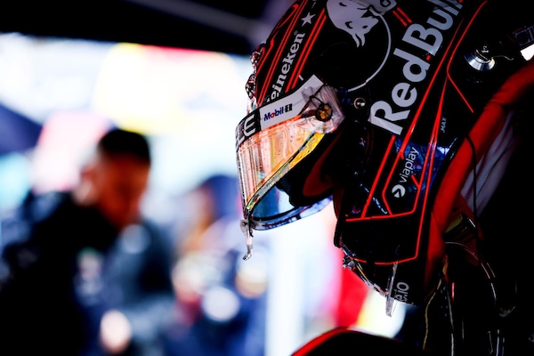 Verstappen: "Commissari molto conservativi, potevamo partire prima"