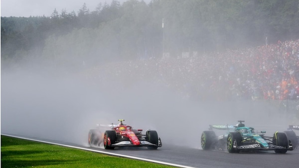 Formula 1 e maltempo: quando la pioggia spegne i semafori