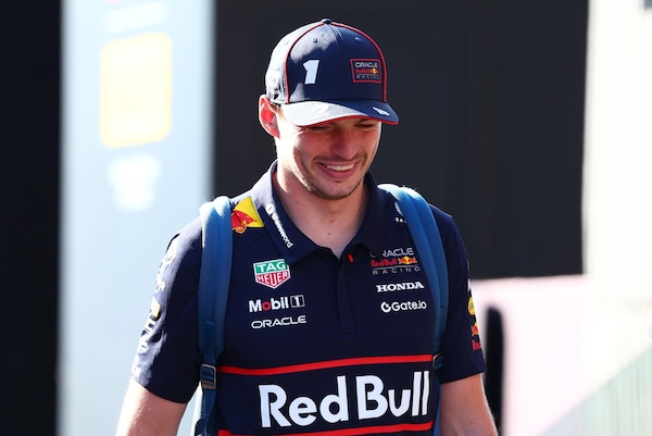 Verstappen chiude le voci su Mercedes: "Per me è sempre stato chiaro che sarei rimasto"