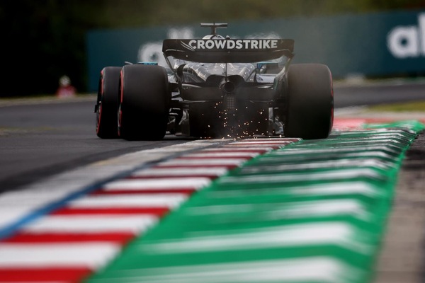 Mercedes, un passo indietro per fare un passo avanti: la W16 e il caso sospensione posteriore
