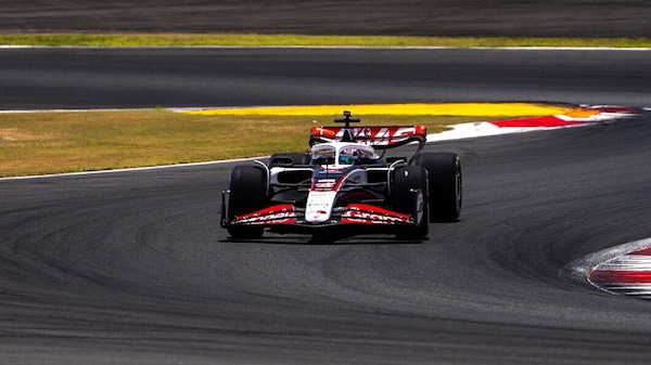 Haas al Fuji con la VF-23: Hirakawa in pista, esordio per Tsuboi