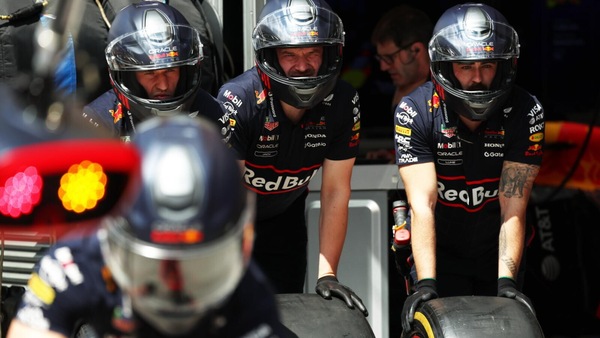 Quando la Formula 1 si ferma, le storie iniziano a correre