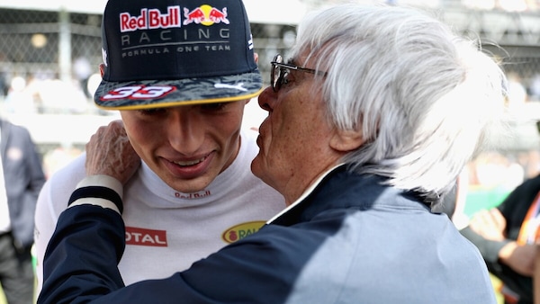 Ecclestone (s)consiglia Verstappen, colpi di sciabola sulla Ferrari