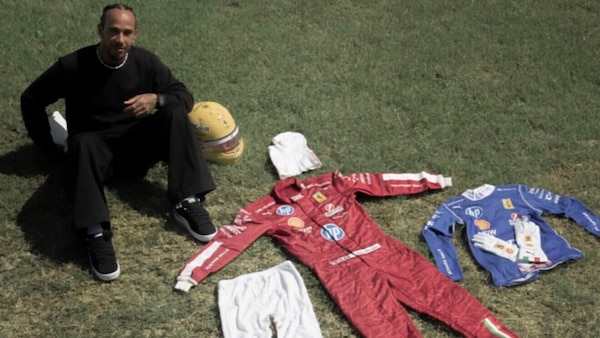 Monza, tra storia e presente: Hamilton rende omaggio a Niki Lauda