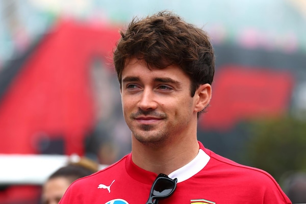 Leclerc l'uomo che sussurra ai muretti: "A Baku so di essere forte, in gara i limiti della macchina"