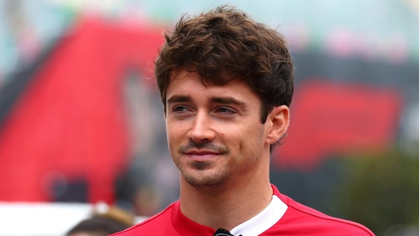 Leclerc l'uomo che sussurra ai muretti: "A Baku so di essere forte, in gara i limiti della macchina"